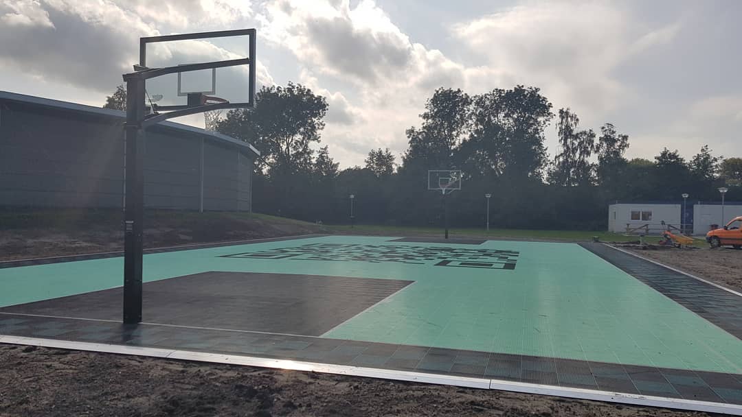 Opening basketball court Heerenveen